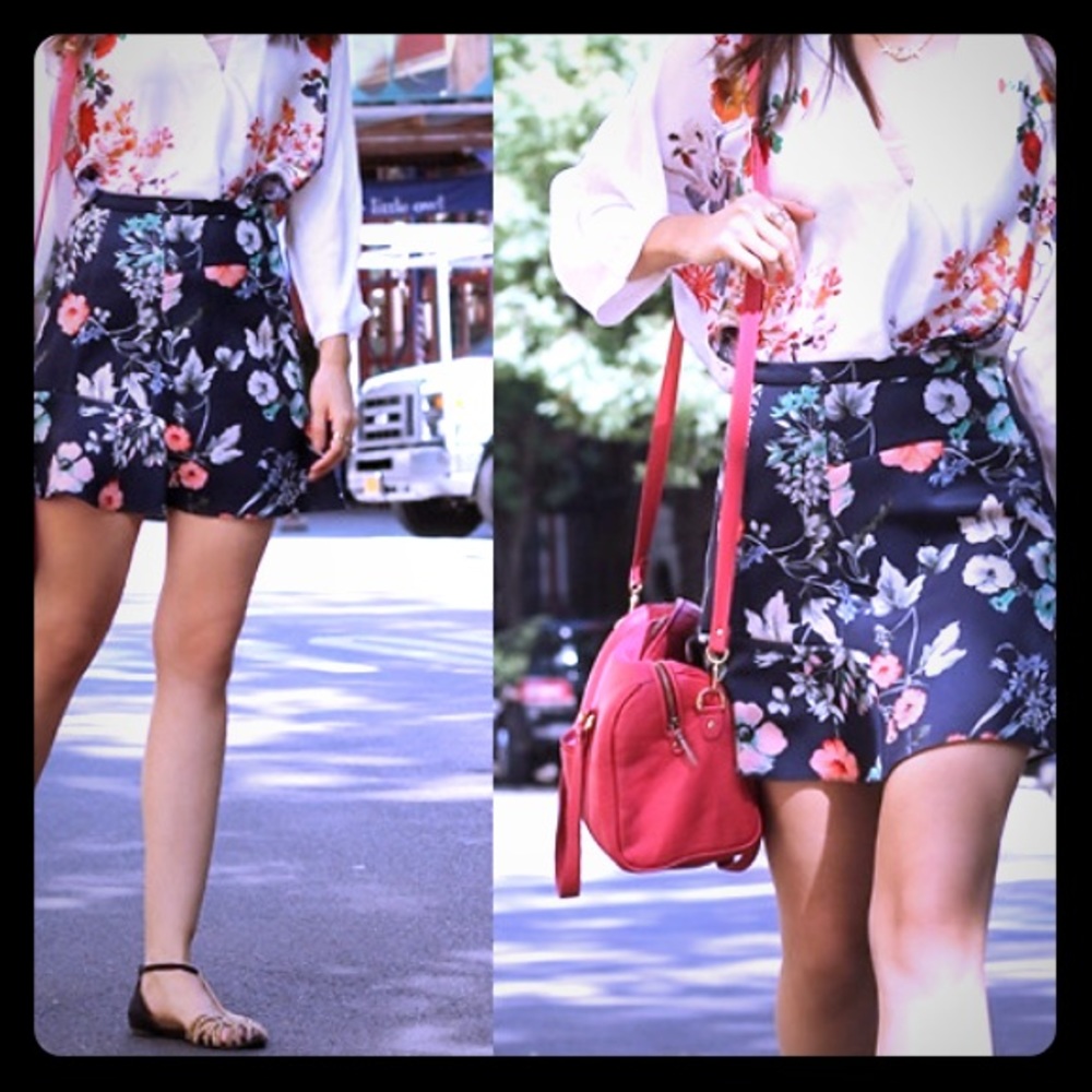 Zara Neoprene floral trumpet skirt